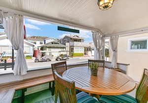 234CL: Fairweather Cottage, 2 Blocks from Beach, Cute Porch, Fireplace, WIFI - 2