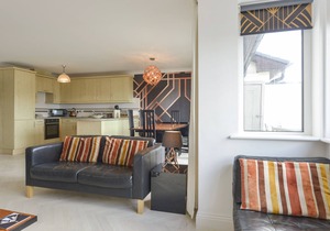 24 BURGH ISLAND CAUSEWAY, pet friendly, with pool in Bigbury-On-Sea