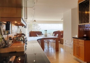 '24 Gordonia' - Spacious Condo, Sleeps 7, Easy Beach Access and Ocean Views