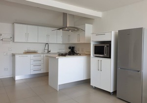 '24 Gordonia' - Spacious Condo, Sleeps 7, Easy Beach Access and Ocean Views