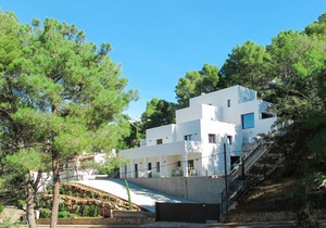 240 m² Accommodation ∙ 7 bedrooms ∙ 14 guests