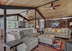 243 m² House ∙ 3 bedrooms ∙ 8 guests