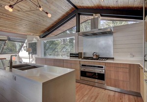 243 m² House ∙ 3 bedrooms ∙ 8 guests