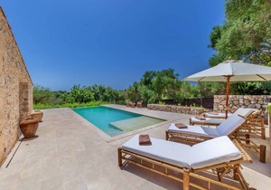 245 m² Villa ∙ 2 bedrooms ∙ 4 guests