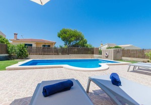 247 m² House ∙ 4 bedrooms ∙ 8 guests