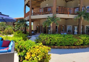 247 m² Condo ∙ 3 bedrooms ∙ 8 guests