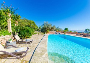 250 m² Villa ∙ 3 bedrooms ∙ 6 guests