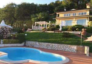 250 m² Villa ∙ 3 bedrooms ∙ 8 guests