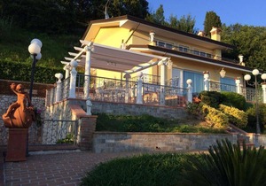 250 m² Villa ∙ 3 bedrooms ∙ 8 guests