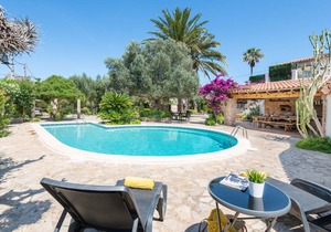 250 m² Villa ∙ 4 bedrooms ∙ 8 guests