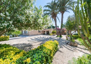 250 m² Villa ∙ 4 bedrooms ∙ 8 guests