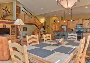 251 m² House ∙ 3 bedrooms ∙ 8 guests