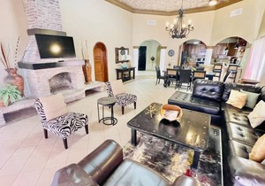 251 m² Villa ∙ 3 bedrooms ∙ 10 guests