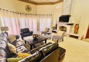 251 m² Villa ∙ 3 bedrooms ∙ 10 guests