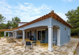 270 m² House ∙ 6 bedrooms ∙ 9 guests