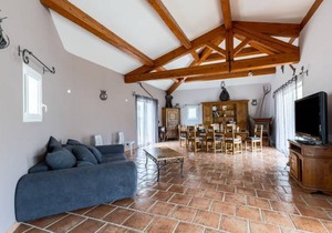 270 m² House ∙ 6 bedrooms ∙ 9 guests