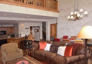 282 m² Condo ∙ 4 bedrooms ∙ 10 guests