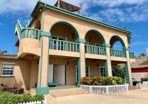 297 m² House ∙ 5 bedrooms ∙ 10 guests