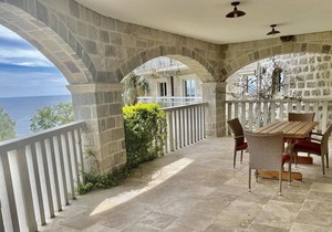 2bedroom Apt #3 w/shared pool @Pietra Mare Apts