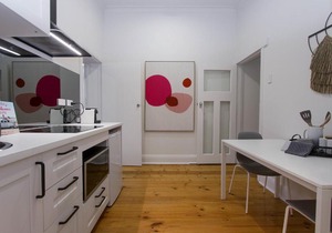 2BR Cottage With Parking Close To Adelaide CBD