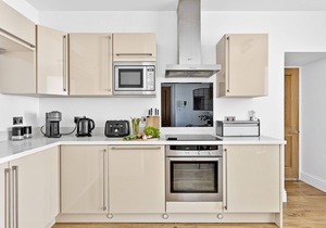 3 At The Beach, Torcross - an apartment that sleeps 4 guests in 2 bedrooms