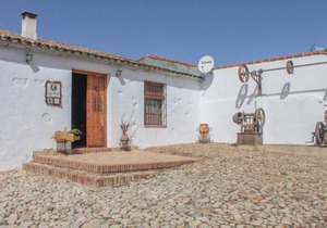 3 bedroom accommodation in Villaviciosa de Cordob