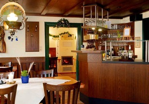 3 bed room - Adler guest room Hotel Biergarten