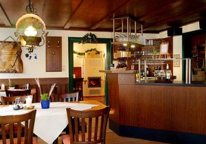 3 bed room - Adler guest room Hotel Biergarten