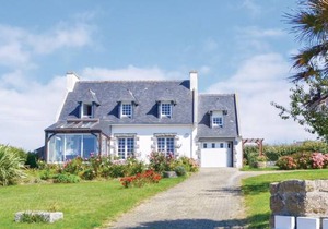 3 bedroom accommodation in Plomodiern