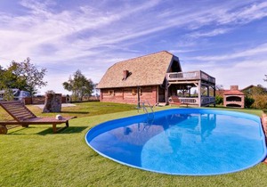 3 bedroom accommodation in Popovaca