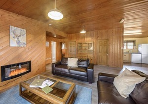 3 bedroom accommodation in Garthmyl, Montgomery