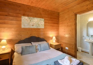 3 bedroom accommodation in Garthmyl, Montgomery