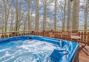 3 bedroom accommodation in Garthmyl, Montgomery