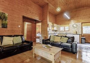 3 bedroom accommodation in Garthmyl, Montgomery