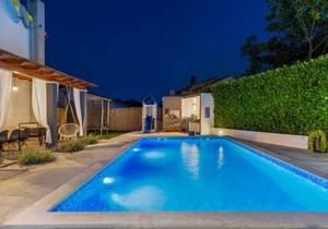 3 bedroom accommodation in Svetvincenat