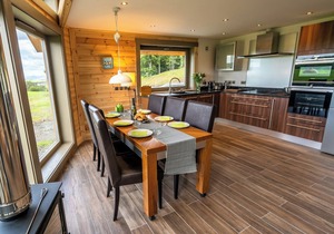 3 bedroom accommodation in Linlithgow, near Edinburgh