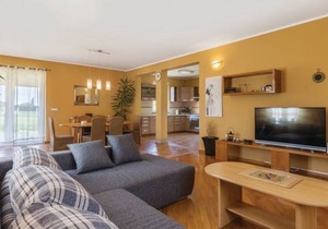 3 bedroom accommodation in Putini