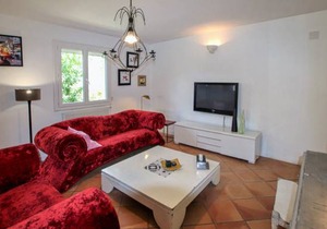3 bedroom accommodation in Corps