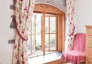 3 bedroom accommodation in Bosherston, near Pembroke