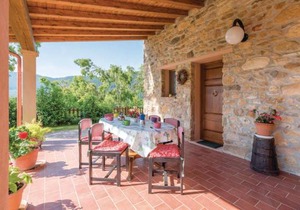 3 bedroom accommodation in Buti (PI)