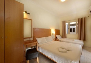 3 Bedroom Beachfront Apartment