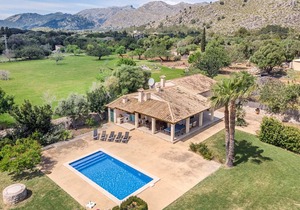 3 bedroom villa, with private pool and BBQ, Puerto Pollensa