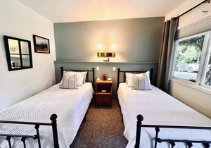 #3 ✦Close to Hiking in ONP | Room w/2 Twin Beds✦