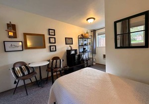#3 ✦Close to Hiking in ONP | Room w/2 Twin Beds✦