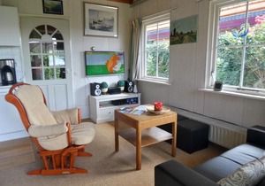 3 pers Waterfront Swedish house w Sauna, Modern kitchen and Private terrace