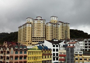 3 Rooms Apt @ Crown Imperial Court