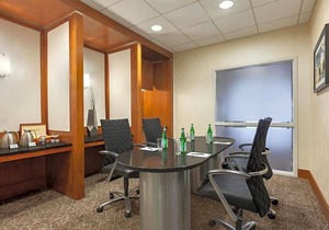 3-Star Hotel ∙ Hilton Baltimore BWI Airport