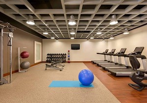 3-Star Hotel ∙ Hilton Baltimore BWI Airport