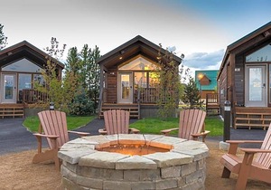 3-Star Hotel ∙ Explorer Cabins at Yellowstone