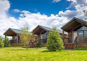 3-Star Hotel ∙ Explorer Cabins at Yellowstone